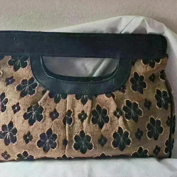 Apt. 9 vintage style Black and Gold Floral Clutch - Picture 2 of 7